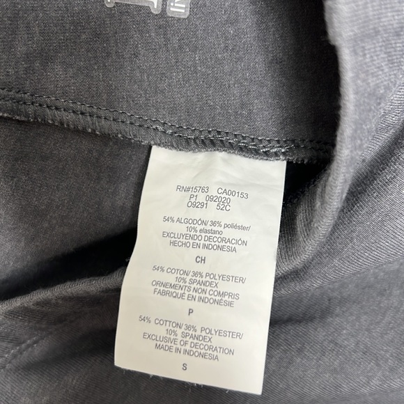 Hanes *like new* biker shorts/lounge short. Soft, stretch fabric. Gray - Small. - Picture 4 of 4